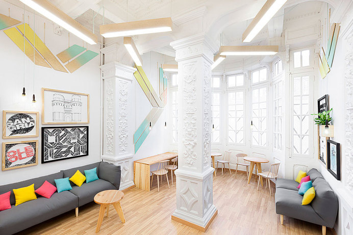 2Day Languages – interiors by Masquespacio