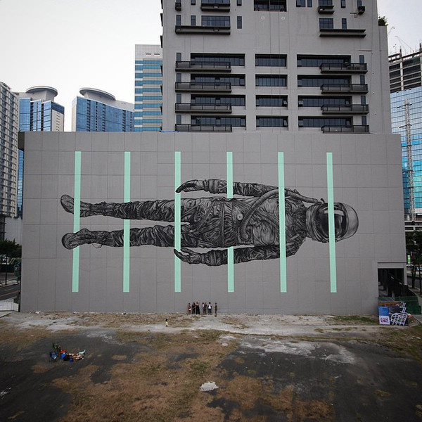 n Between the Line, a recent mural by Cyrcle in Manilla, Philippines