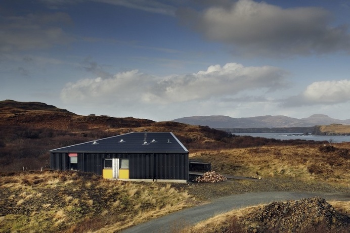 Black House – Family Home on the Isle of Skye / Scotland