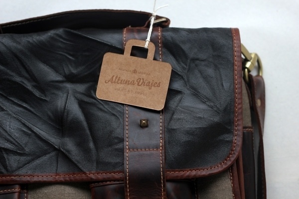 Altuna Viajes on the Behance Network #brand #logo #print #identity