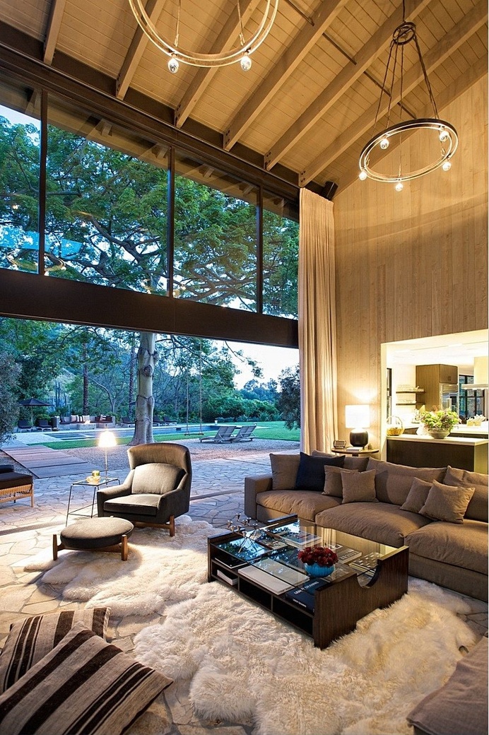 The Serra Barn House Features Vernacular Forms and Modern Details 11