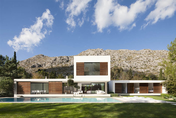 Impressive Summer House