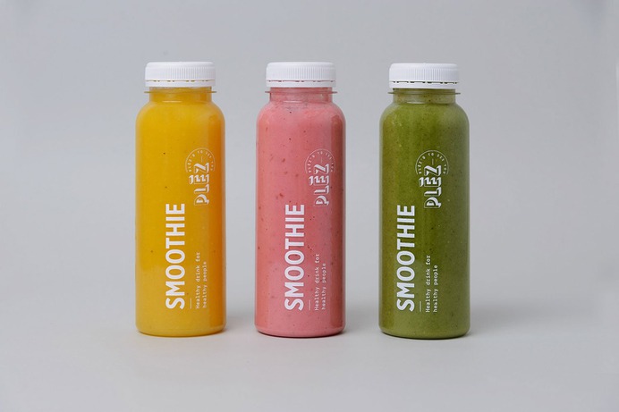 Plez Café & Sandwich Shop - Mindsparkle Mag kissmiklos . designed the branding for Pléz – a Budapest based café and sandwich shop chain. Pléz creates handmade freshly prepared food (like sandwich, salad, wrap) and organic drinks (like coffee, juice, smoothie). #logo #packaging #identity #branding #design #color #photography #graphic #design #gallery #blog #project #mindsparkle #mag #beautiful #portfolio #designer