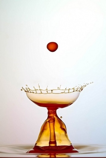 High Speed Liquid and Bubble Photographs by Heinz Maier | Colossal #bubble #highspeed #photography