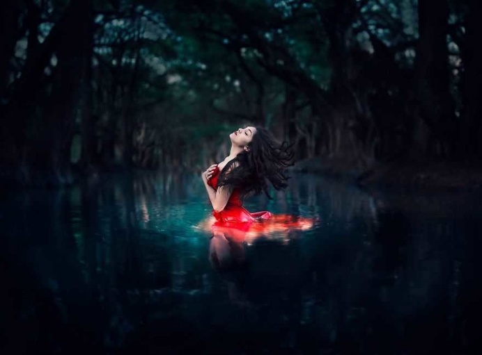 Dreamlike and Fine Art Portrait Photography by Jorge Barreda