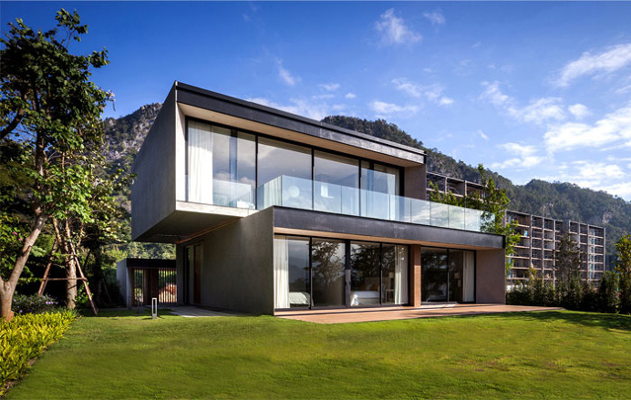 Akas Villa Sits on the Borders of Khao Yai National Park - InteriorZine