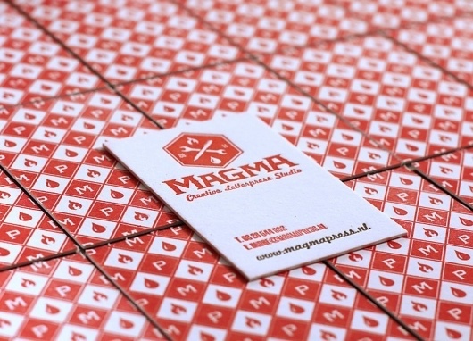Google Reader (1000+) #card #design #graphic #letterpress