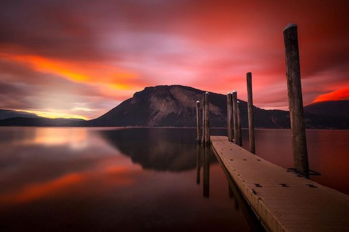 Magnificent Landscapes of Canada by Sarah Lyndsay