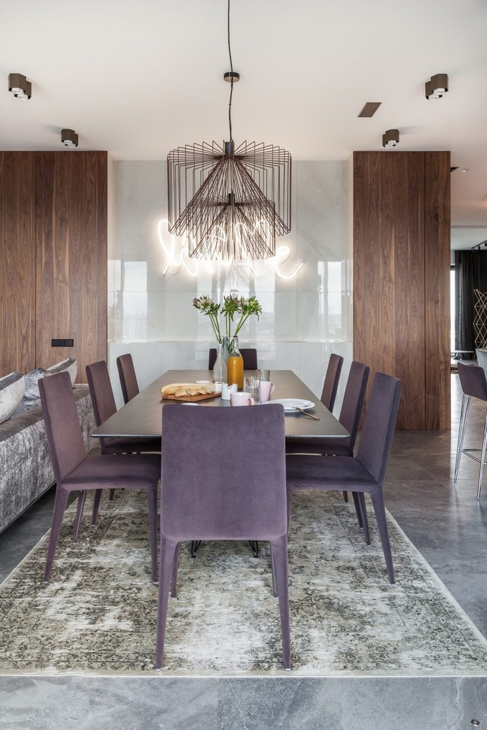 Four-Room Apartment in the Center of Minsk / Interra Studio
