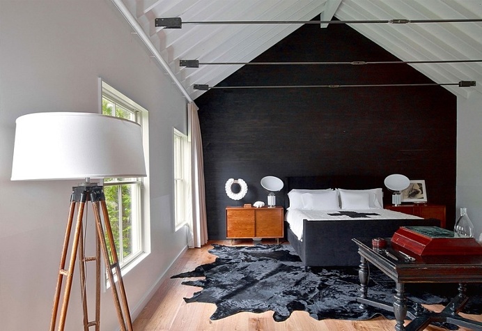 Black Barn in East Hampton / Mark Zeff