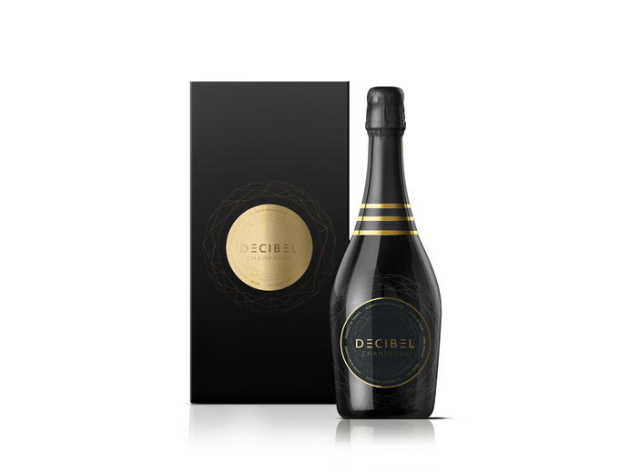 DECIBEL is a brand new Champagne designed in IBIZA, with electronic music and technology in its core. www.champagnedecibel.com By Grantipo #bottle #packaging #design #black #decibel #champagne
