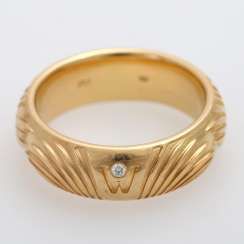 WELLENDORFF Ring with brilliant
