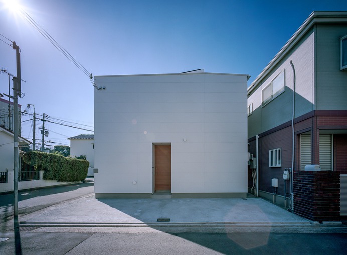 House with Light Void by Fujiwaramuro Architects