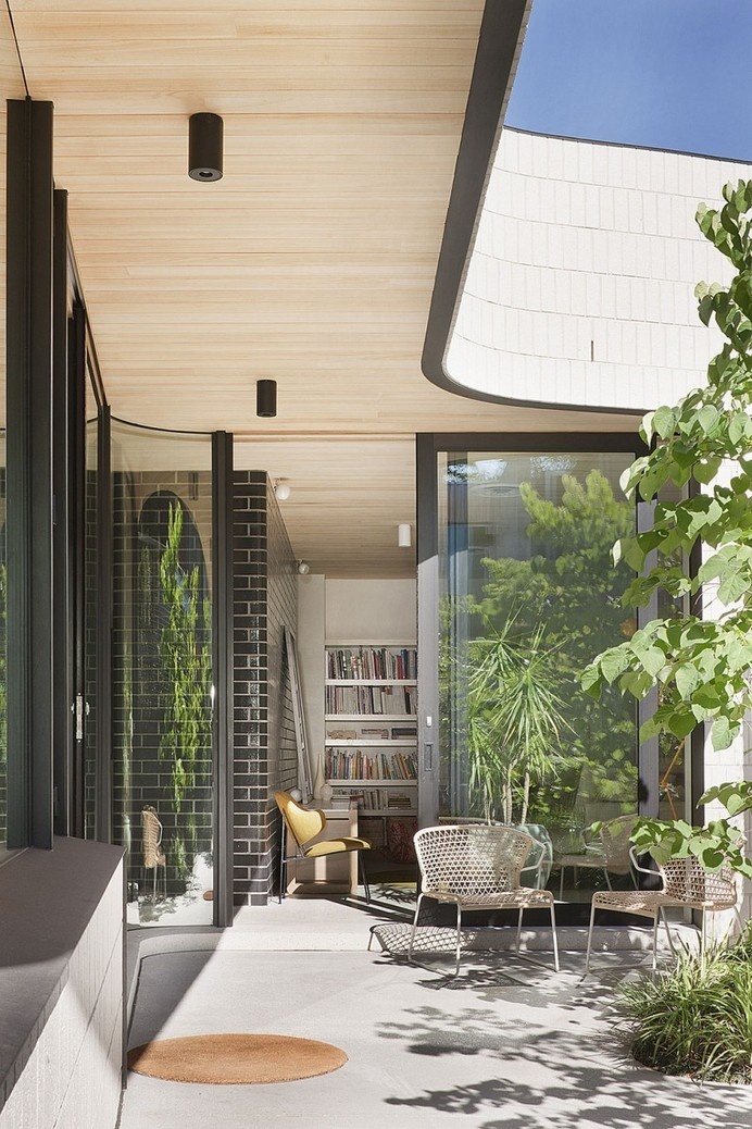 Surprising Edwardian Building Renovation in Australia: The Brick House #architecture #residence #modern