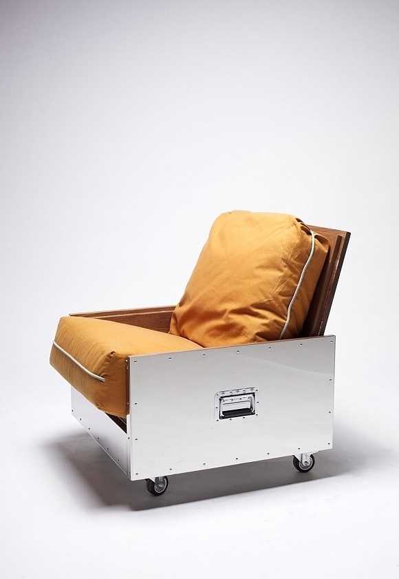 Steel Crate Furniture by Naihan Li #metal #furniture #crate