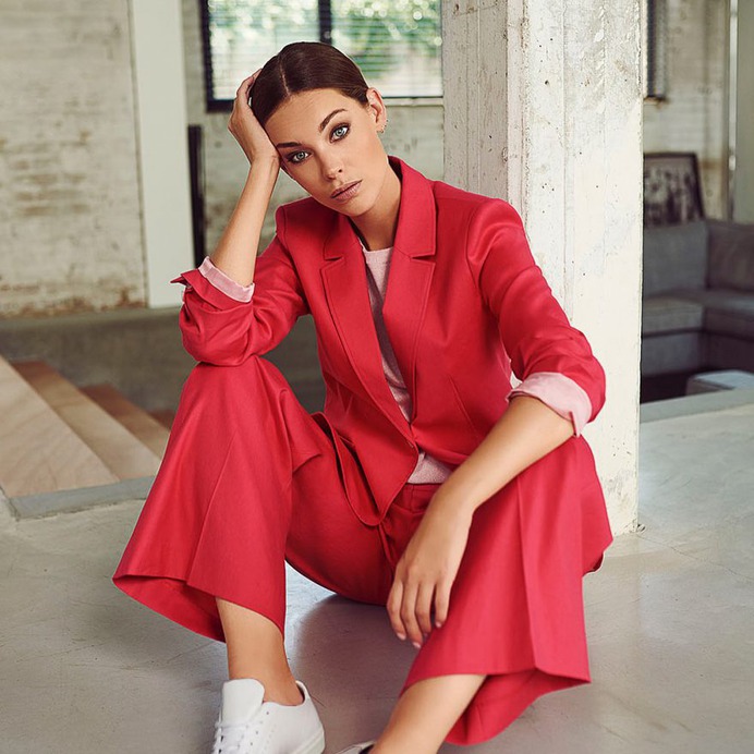 Vibrant Fashion and Lifestyle Photography by Otto van den Toorn