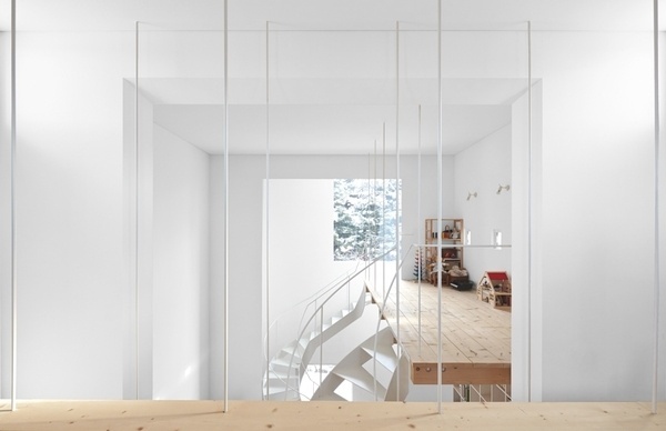 Case by Jun Igarashi #modern #design #minimalism #minimal #leibal #minimalist