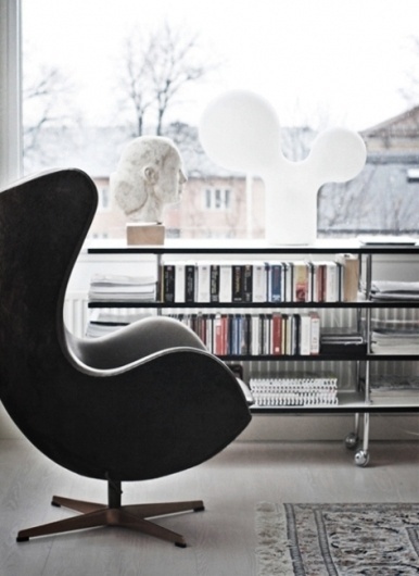 LE CONTAINER #jacobsen #swan #arne #chair #design