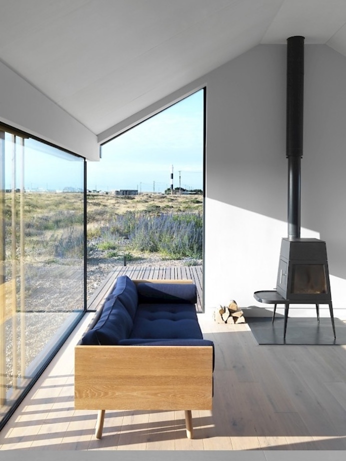 Contemporary Cottage Decorated in Minimalist Style