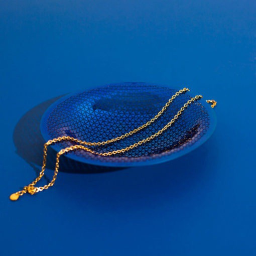 Push Bowl It's a bowl out of a disk! The Push Bowl is unique flat metal plate that turns into a bowl with some push. Apply pressure with your fingers and you can create a cool vessel to store your accessories, makeup, or keys in!