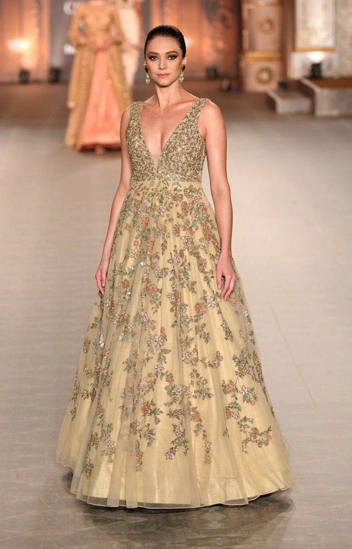 5 Insta-Worthy Fashion Trends For Millenial Brides Of 2020