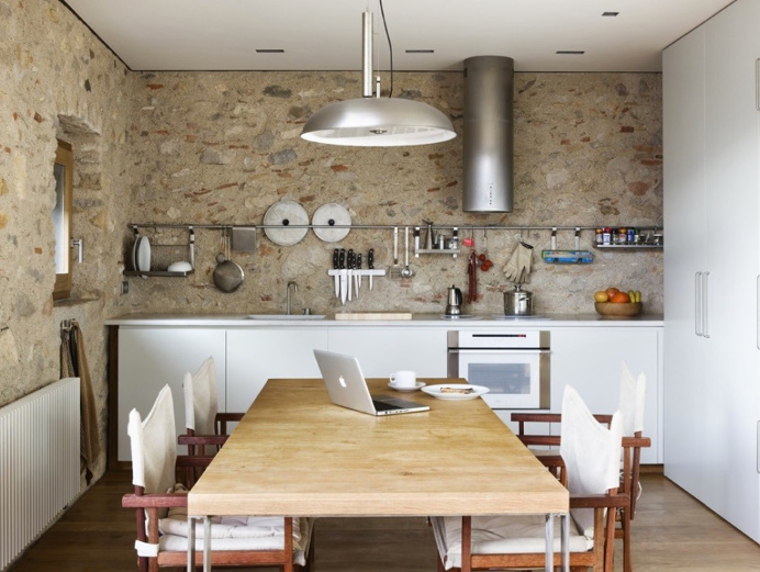 Airbnb in Girona