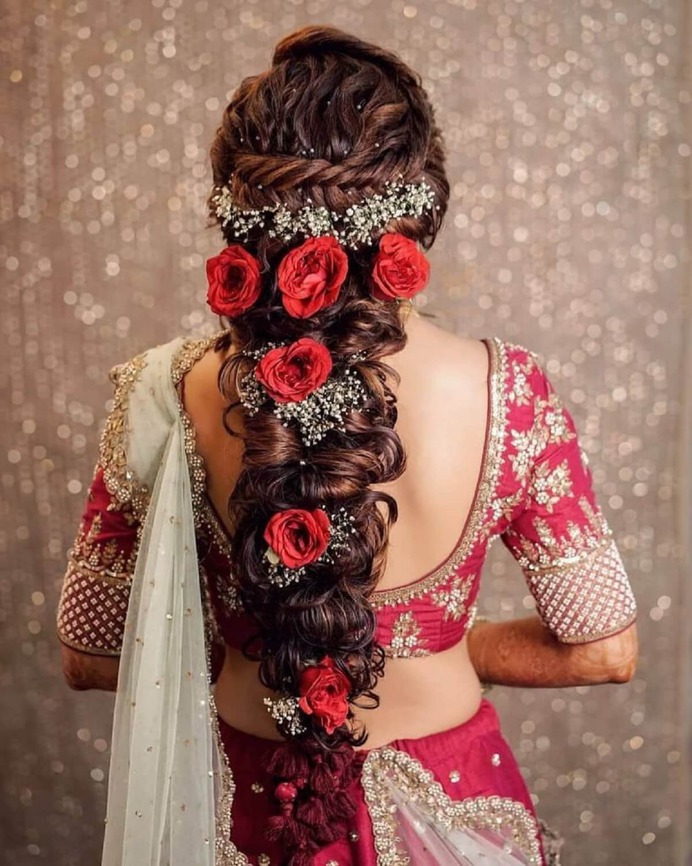 Majestic Floral Bridal Hair Accessories To Make You Look Like A Flowery Queen At Your Wedding!