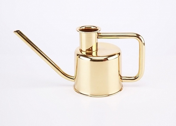 Kontextur watering can, brass