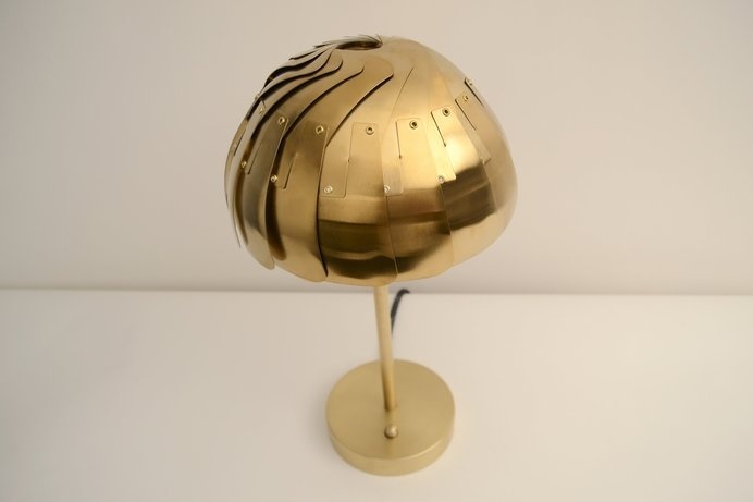 Iris lamps allow you to adjust the ambiance in any room with the touch of a hand. #design #product #industrial #modern