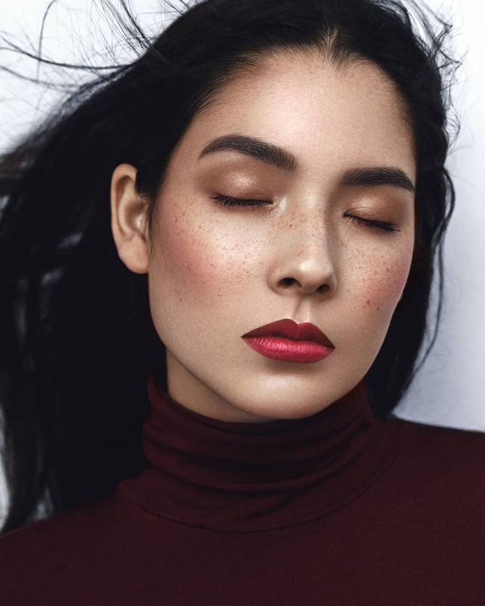 Elegant and Vibrant Fashion Photography by Lanna Mur