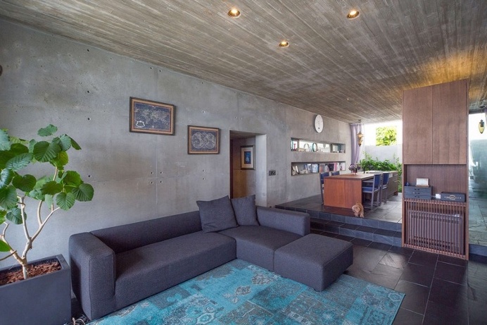 House with Panoramic Ocean View in Okinawa / CLAIR Archi Lab