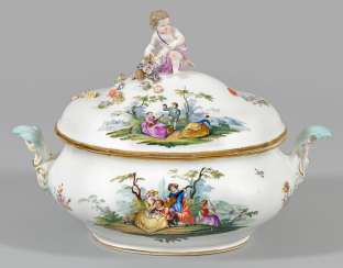 Great cover terrine with Watteau decoration #Sets #Teasets #Porcelainsets #Antiqueplates #Plates #Wallplates #Figures #Porcelainfigurines #porcelain