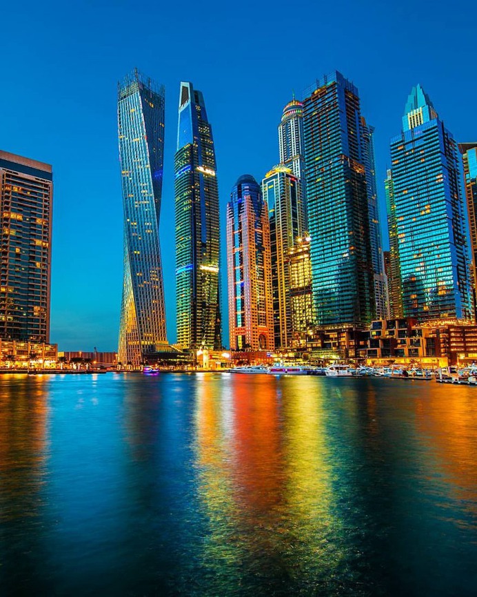 Colorful and Majestic Cityscapes of Dubai by Christopher Wölner-Hanssen