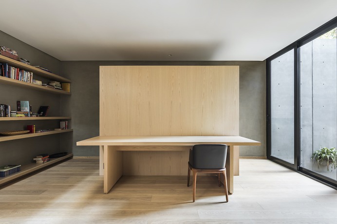 Casa Sierra Fría by Esrawe Studio