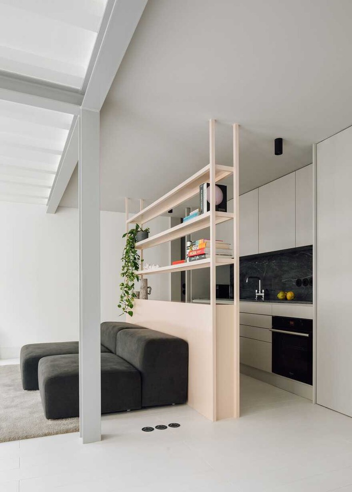 Lisbon Duplex Apartment with a Small Terrace on the Roof
