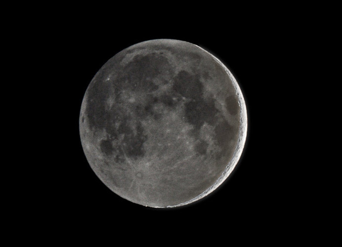 The dark side of the Moon. www.fototrio.de//astronomie #sky #photography #astronomy #moon