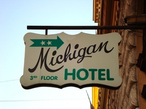 Carli Dottore #sign #type