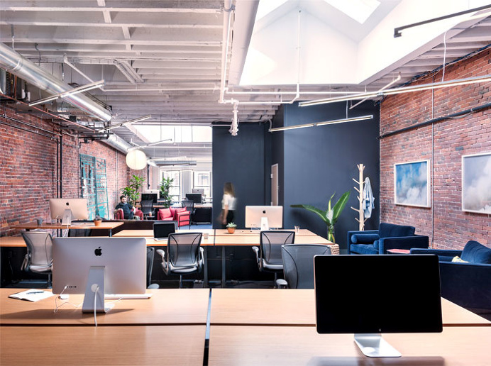 Vibrant and Playful Office Decor by Becky Carter - InteriorZine