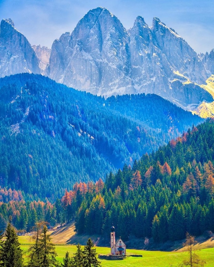 Val di Vunes, Dolomites, Italy