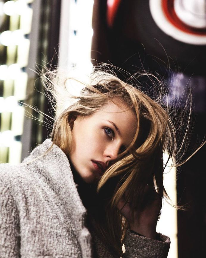 Elegant and Vibrant Fashion Photography by Lanna Mur