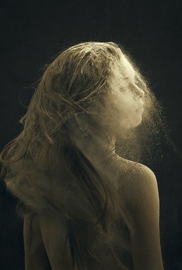 Inspiration Gallery 138 « Tutorialstorage | Photoshop tutorials and Graphic Design #white #woman #black #photography #and