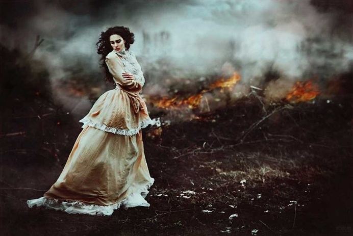 Conceptual and Dreamlike Portrait Photography by Svetlana Belyaeva