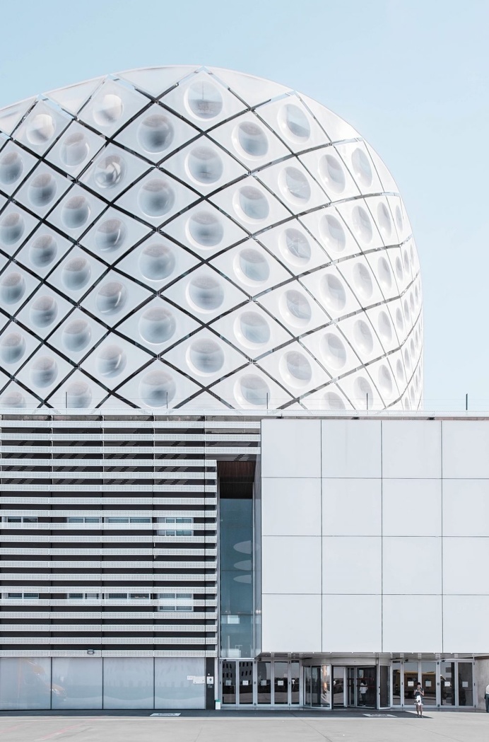 Geometry of Madrid Architecture by Joel Filipe