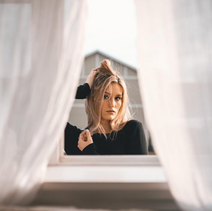 Moody and Vibrant Lifestyle Photography by Fritz Haywood