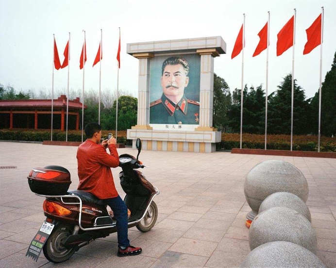 Tim Fenby Documented The Last Communist Town in China
