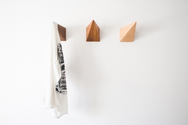 http://tamayo.hol.es/files/gimgs/th-23_25072014-IMG_2688_m_v2.jpg #three #design #hang #wood #furniture #hanger #minimal #pyramid