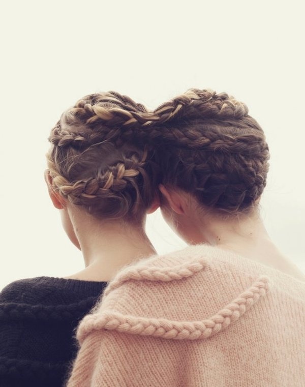 e4e09dda8521d67ae07746289ab83775.jpeg #plait #hair #women #connection #relation