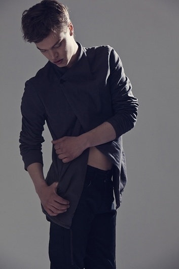 Superhjälten Viktor Norén - Rodeo Magazine #white #black #photography #and #man