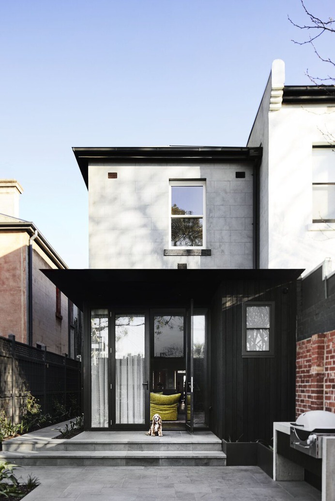 Albert Park Residence / GOLDEN
