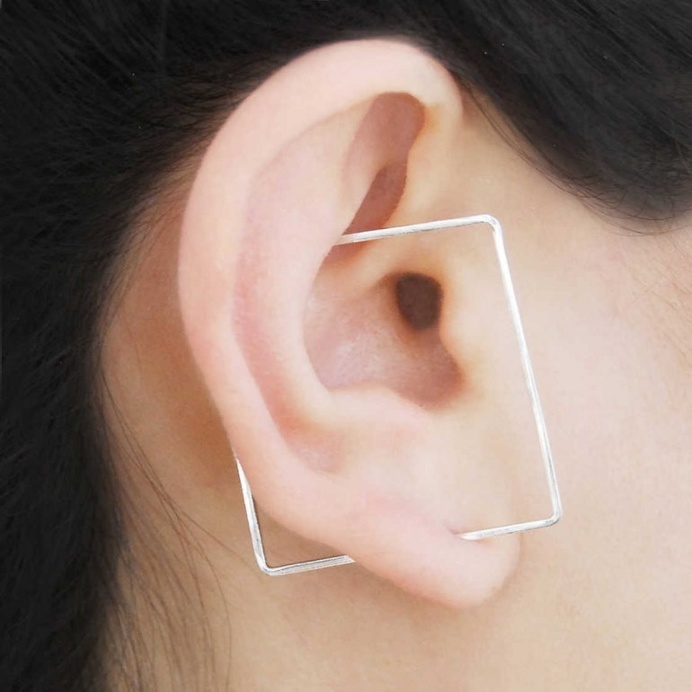 Illusion Earrings – The innovative earrings of designer Otis Jaxon